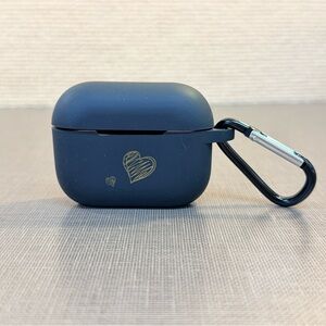 Elegant Black AirPod Pro Case with a Heart and Clip